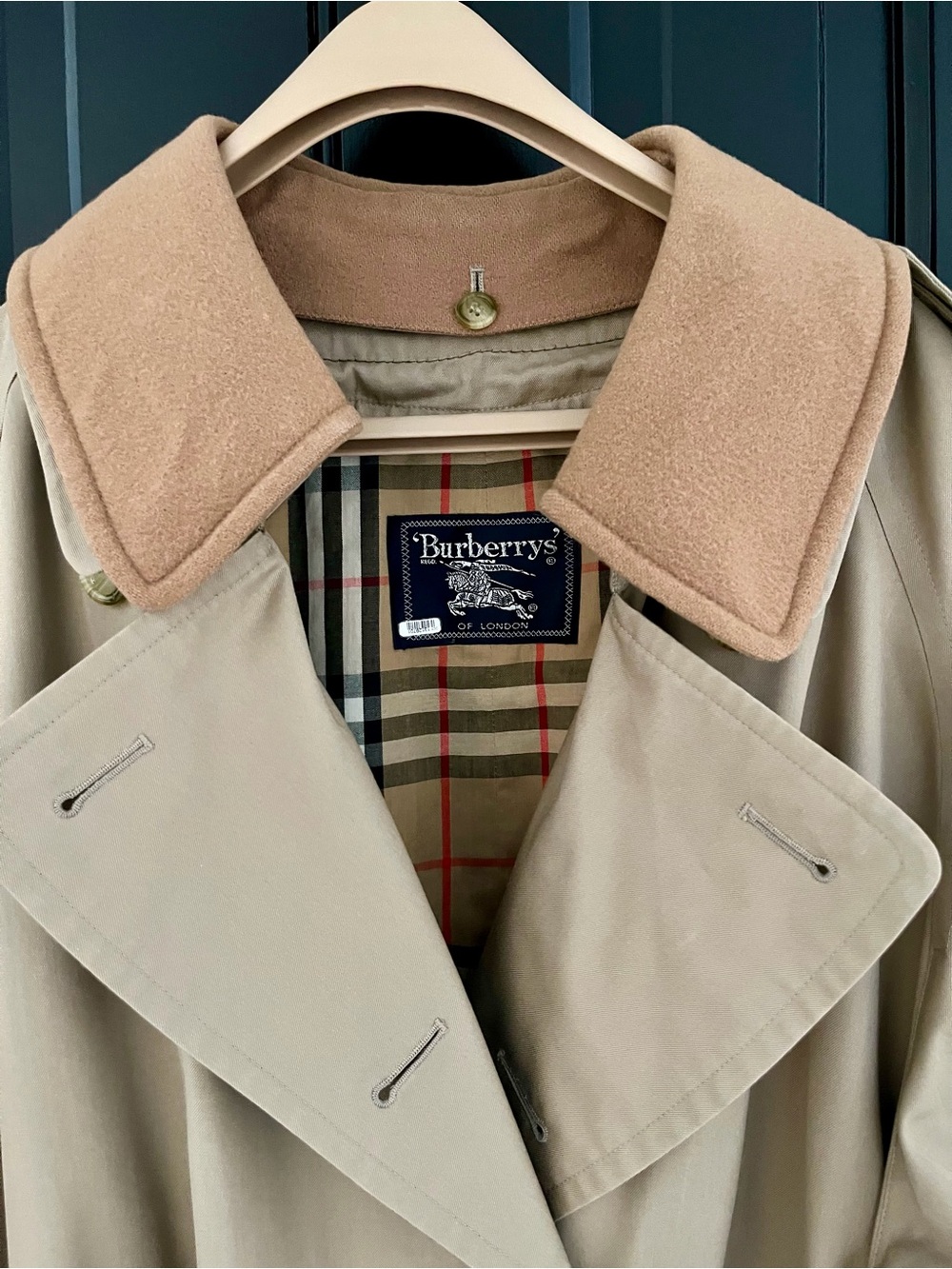 Excellent condition men’s Burberry coat size 46L